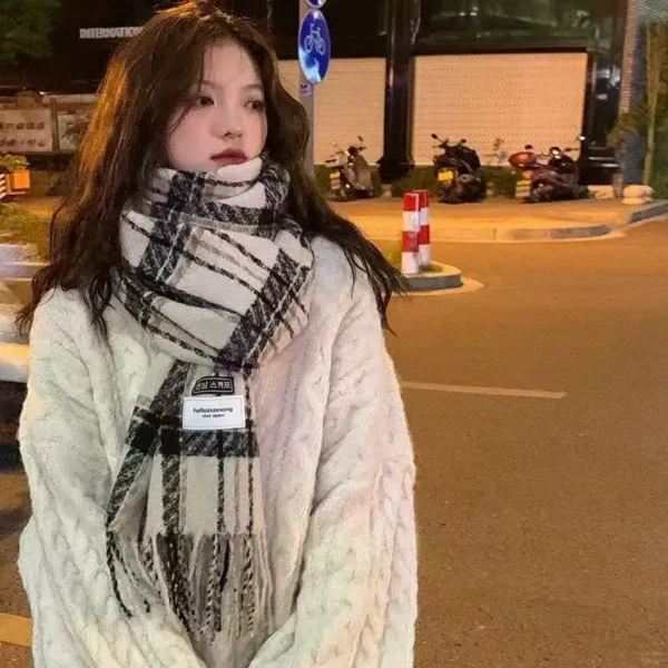 Unisex Chunky Knitted Scarf Winter Warm Thick Cozy Neck Wrap for Men Women Cold Weather All-Match Scarf Decorate the gift